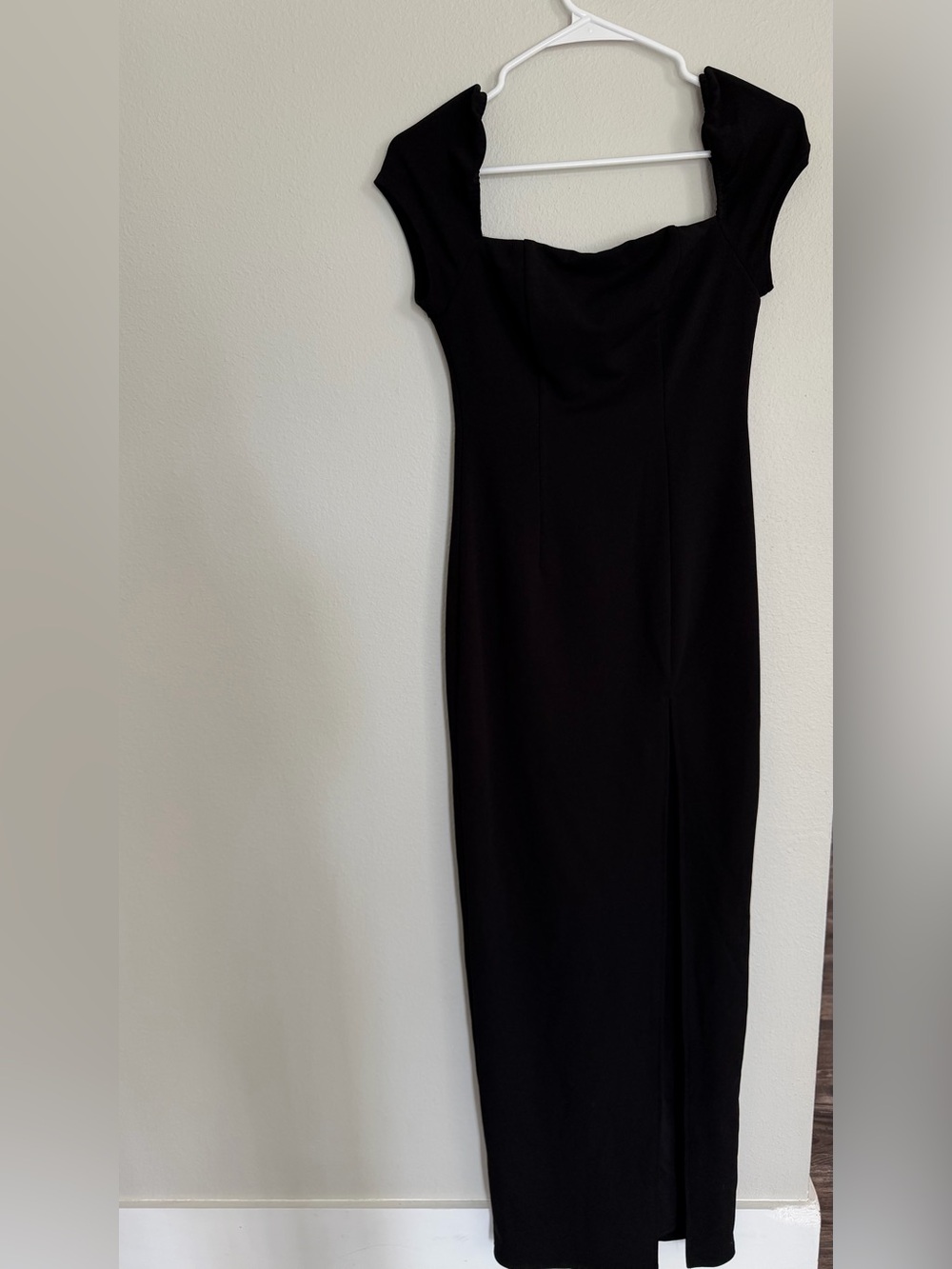 Lulu's Black Off-Shoulder Maxi Dress with Square Scoop Neck